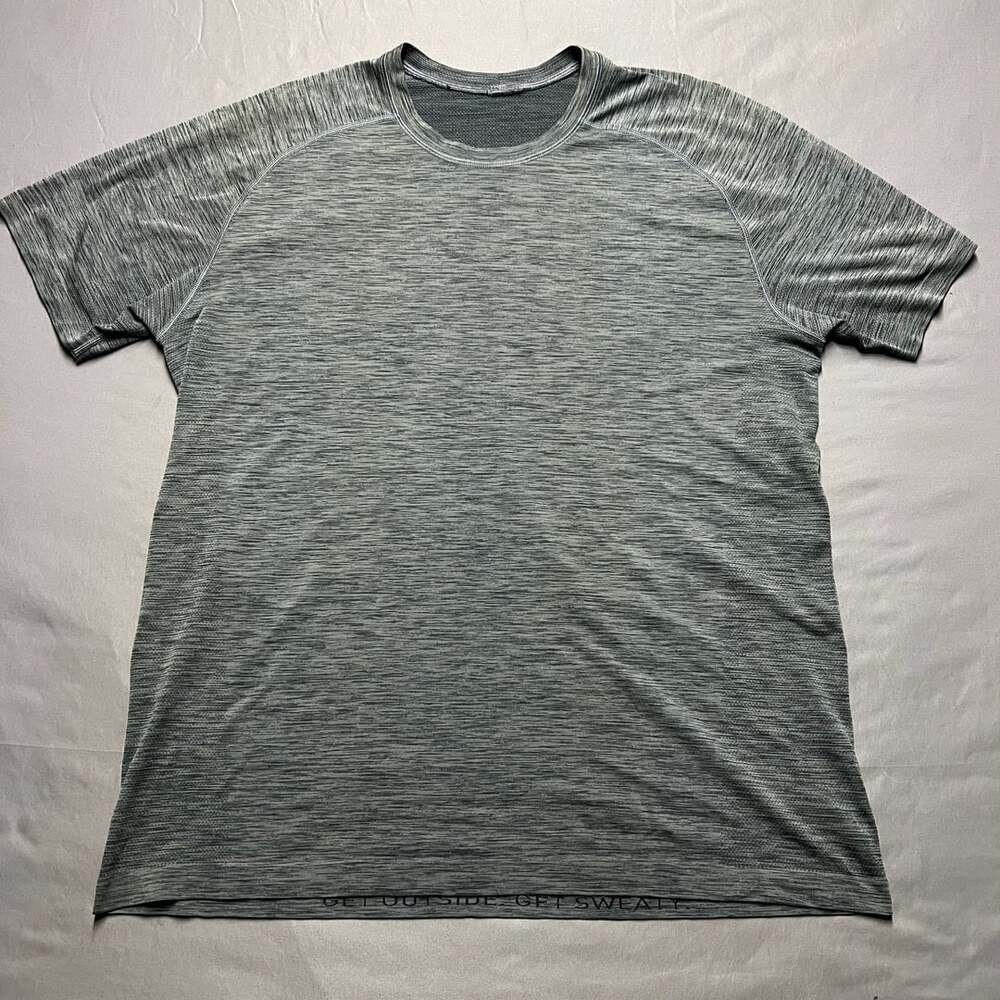 Lululemon Metal Vent Tech Short Sleeve Shirt Gray Mens Approx size L